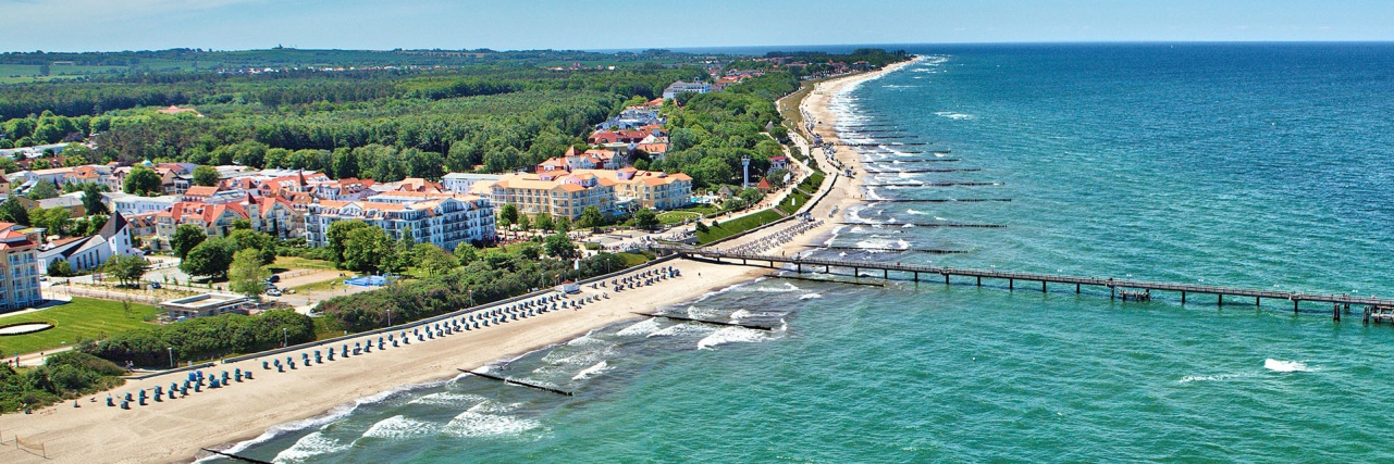 badehotel-ved-sters-en-romantisk-ferie-p-strandpromenaden